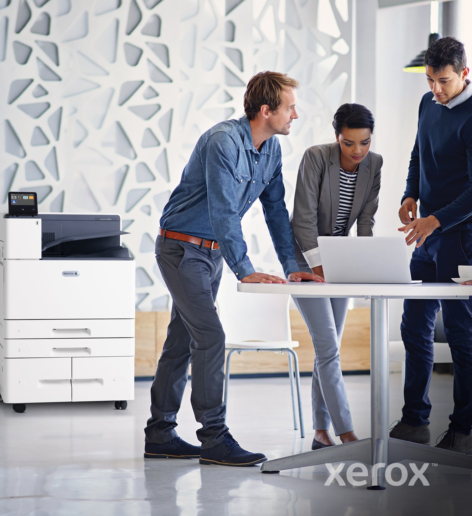 VersaLink_C8000_XFA_042022-B_web (1)